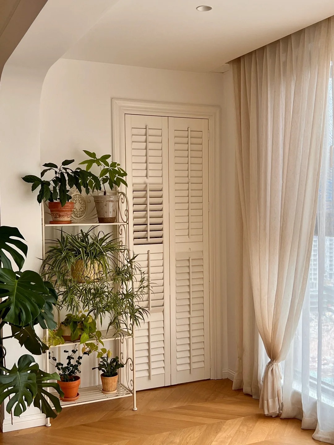 36 tuổi, độc th&acirc;n v&agrave; sống một m&igrave;nh trong căn hộ 150m&sup2;: Ng&ocirc;i nh&agrave; khiến nhiều người nhận ra ở một m&igrave;nh vẫn c&oacute; thể rất đủ đầy- Ảnh 16.