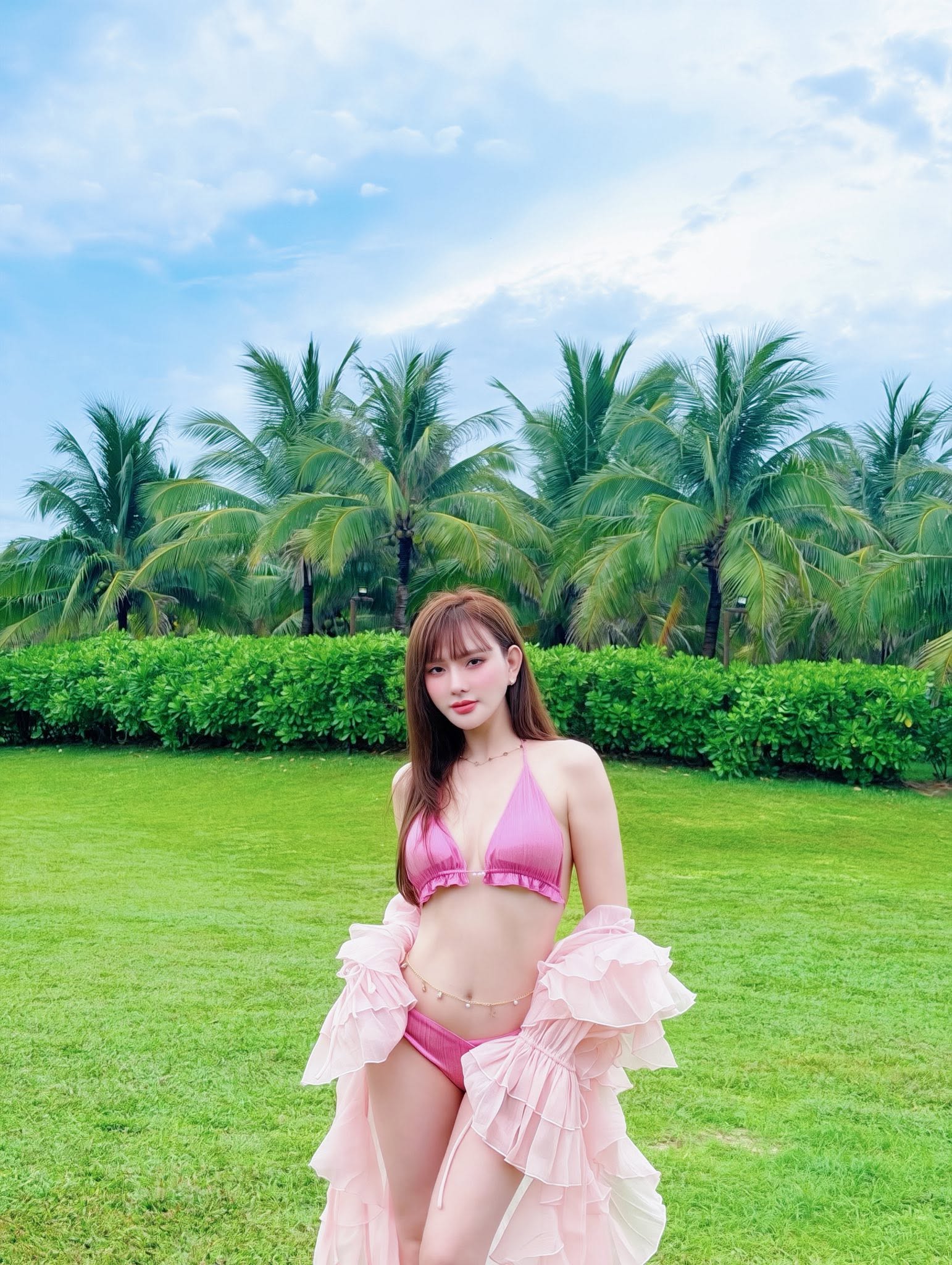 Mẹ đơn thân Vbiz 42 tuổi vẫn đẹp nóng bỏng, được trai trẻ kém 10 tuổi mang sính lễ rước về làm vợ- Ảnh 6.