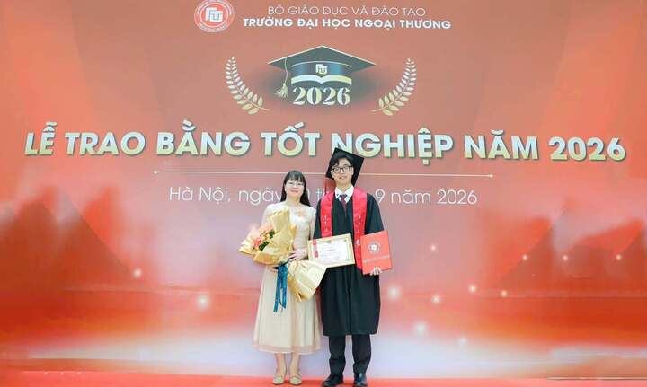Nam sinh tốt nghiệp Xuất sắc Đại học Ngoại thương, 5 kỳ li&ecirc;n tiếp nhận học bổng- Ảnh 3.