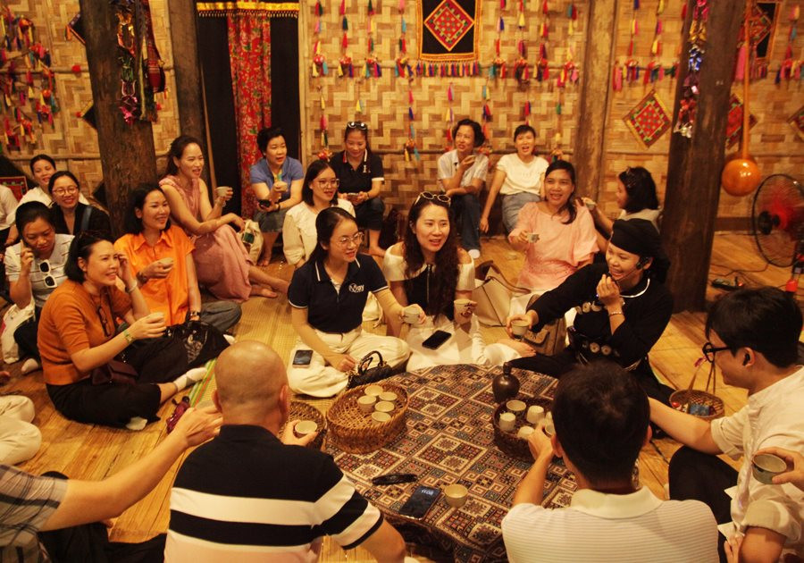 Việt Nam c&oacute; 1 ng&ocirc;i l&agrave;ng gần 200 người "ăn chung nồi cơm, ti&ecirc;u chung t&uacute;i tiền": Xanh m&aacute;t như ốc đảo, được c&ocirc;ng nhận "L&agrave;ng du lịch tốt nhất thế giới"- Ảnh 7.