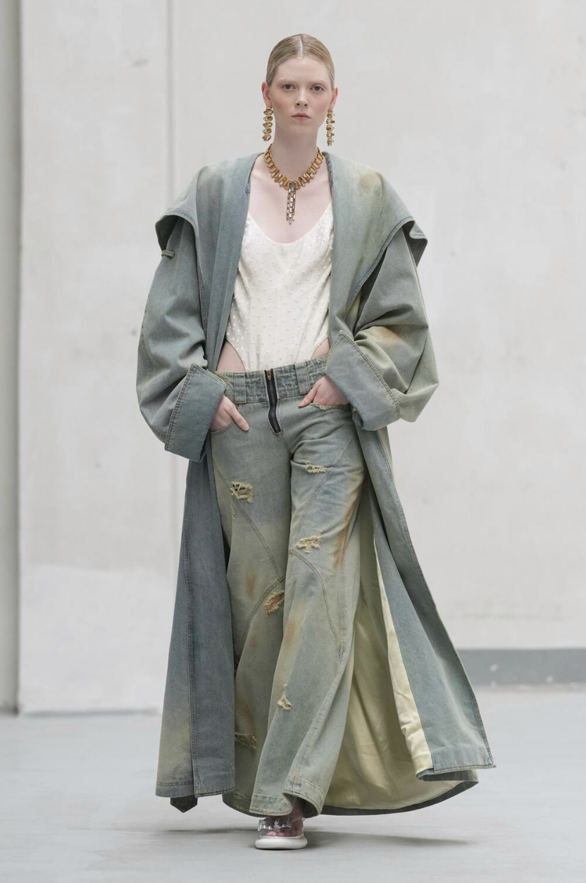 NTK trẻ Phan Đăng Ho&agrave;ng "xuất khẩu Tấm C&aacute;m&rdquo; đến Milan Fashion Week- Ảnh 6.
