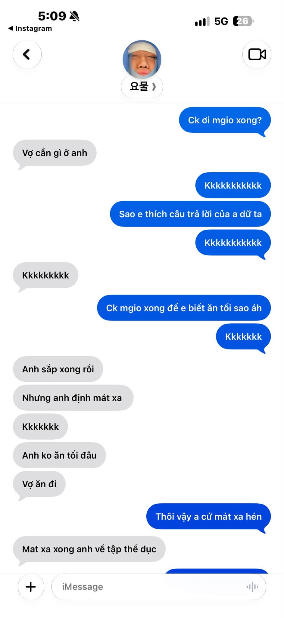 Tin nhắn khiến MC Trấn Th&agrave;nh bị r&eacute;o t&ecirc;n khắp MXH- Ảnh 1.