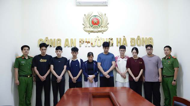 Công an xác minh hơn 1.400 người mua “thuốc chữa khối u” của Nguyễn Văn Tú: Thuốc được bào chế từ thân, lá cây không rõ nguồn gốc- Ảnh 3.