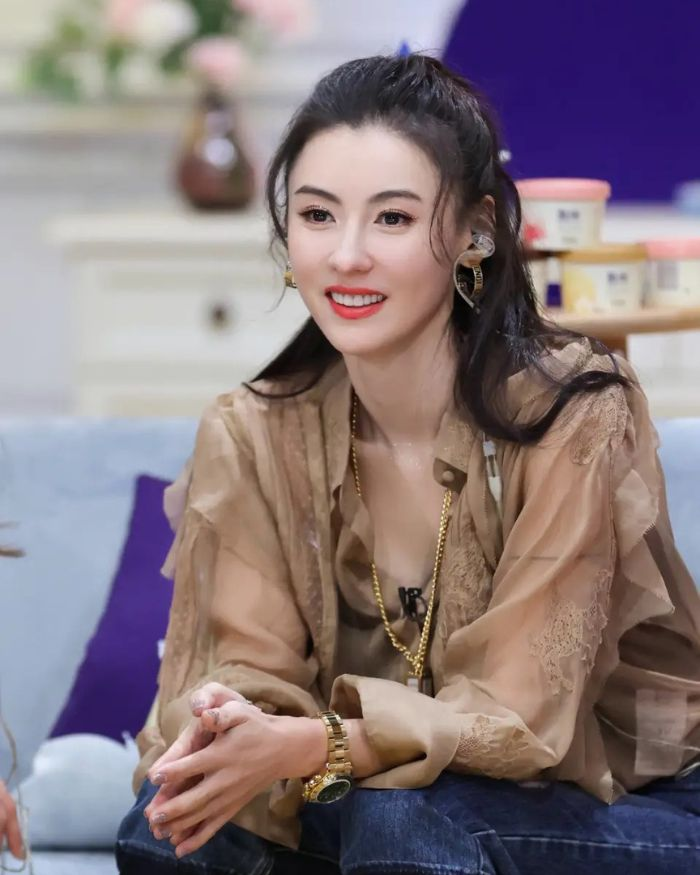 Trương B&aacute; Chi 46 tuổi vẫn trẻ đẹp, từng tiết lộ c&aacute;ch giảm c&acirc;n sau sinh bằng 2 m&oacute;n quen thuộc nhưng nhiều người nghe thấy lại lắc đầu - Ảnh 3.