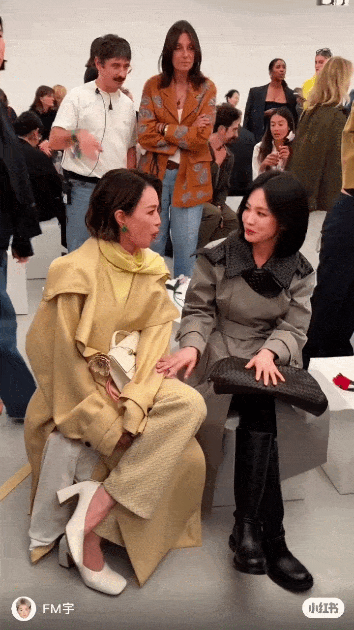 Thư Kỳ ngồi cạnh Song Hye Kyo: Hai tường th&agrave;nh nhan sắc ch&acirc;u &Aacute; tạo n&ecirc;n t&acirc;m điểm truyền th&ocirc;ng- Ảnh 6.