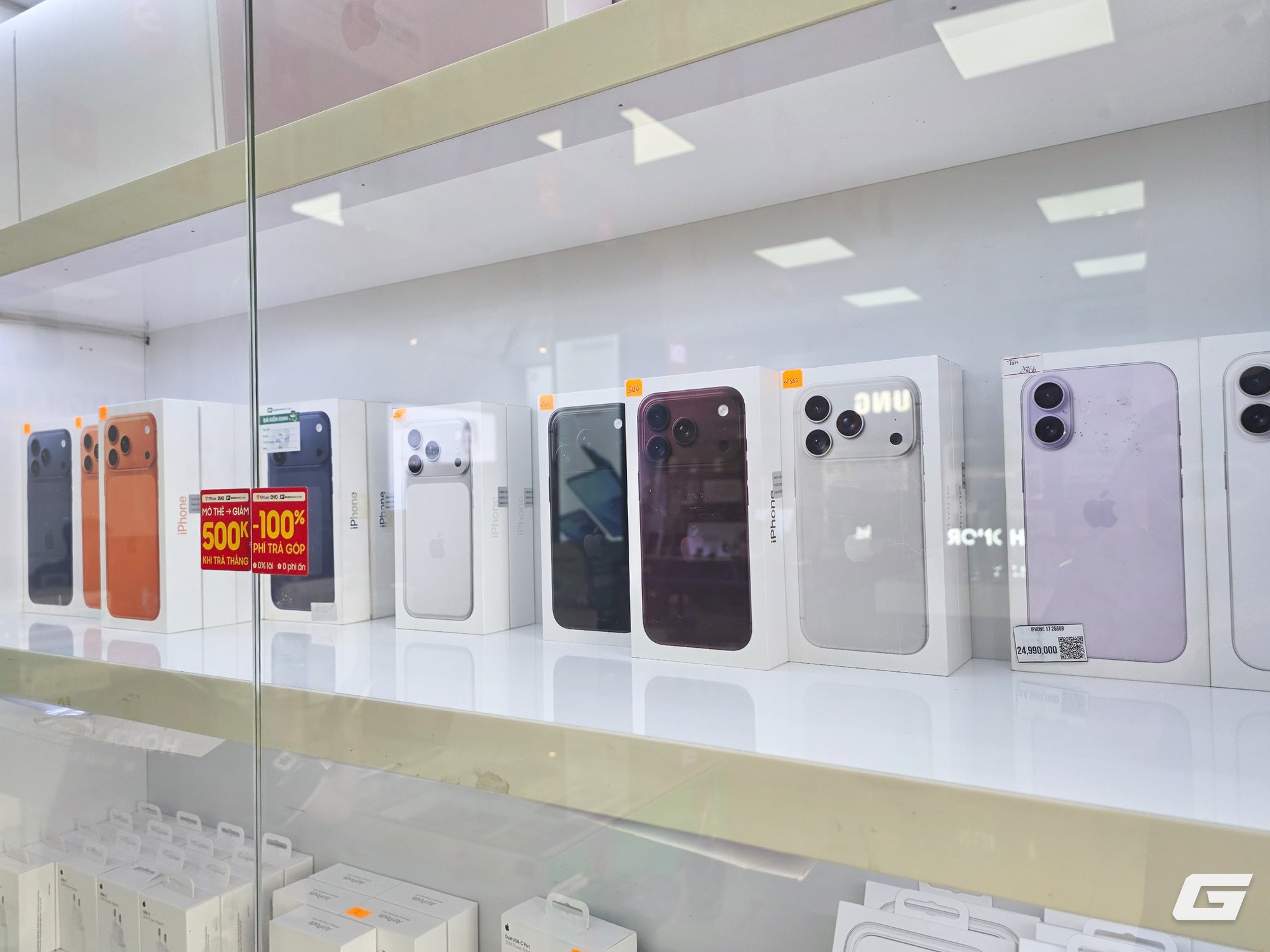 Nghịch lý iPhone 18 Pro series tại Việt Nam sau 1 tuần: Pro Max “cháy hàng”, có bản bị hét chênh 5 triệu, bản Pro lại nằm đầy cửa hàng- Ảnh 3.