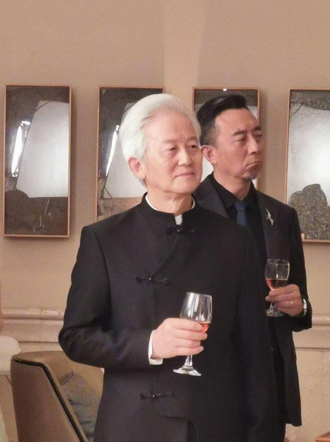 &ldquo;Tổng t&agrave;i&rdquo; phim ngắn thất nghiệp, về qu&ecirc; b&aacute;n rau mưu sinh v&igrave; bị diễn vi&ecirc;n AI cướp vai- Ảnh 5.