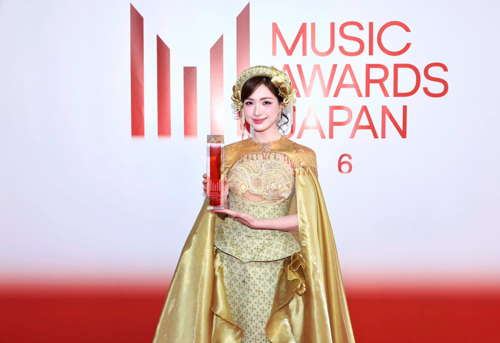 Thu nhập của Ủy vi&ecirc;n Trung ương Hội LHTN Việt Nam, mỗi lần livestream kiếm nửa tỷ- Ảnh 2.