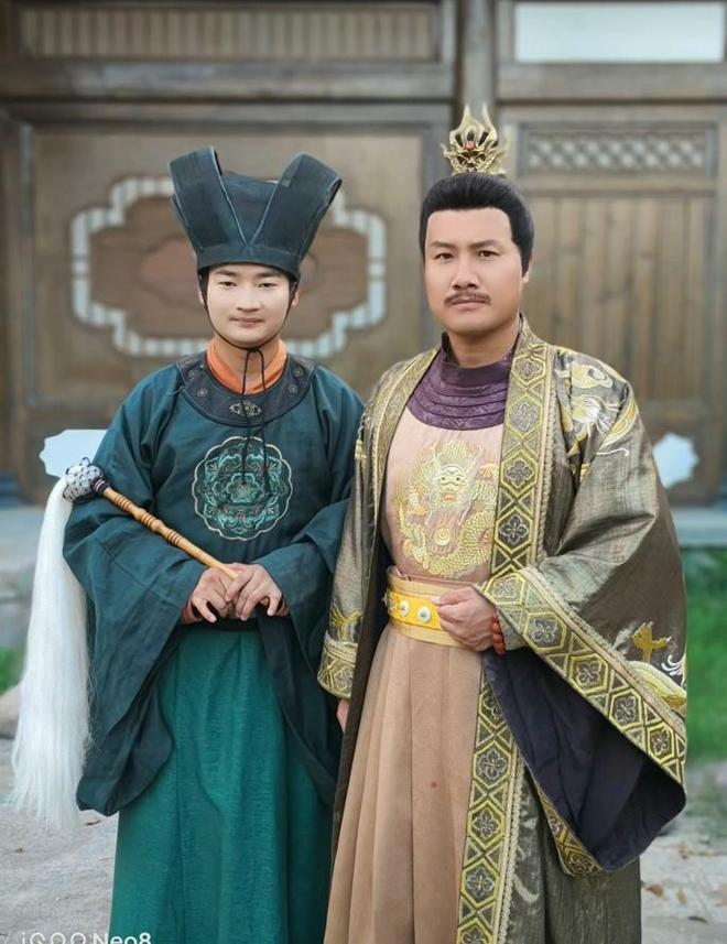 &ldquo;Tổng t&agrave;i&rdquo; phim ngắn thất nghiệp, về qu&ecirc; b&aacute;n rau mưu sinh v&igrave; bị diễn vi&ecirc;n AI cướp vai- Ảnh 3.