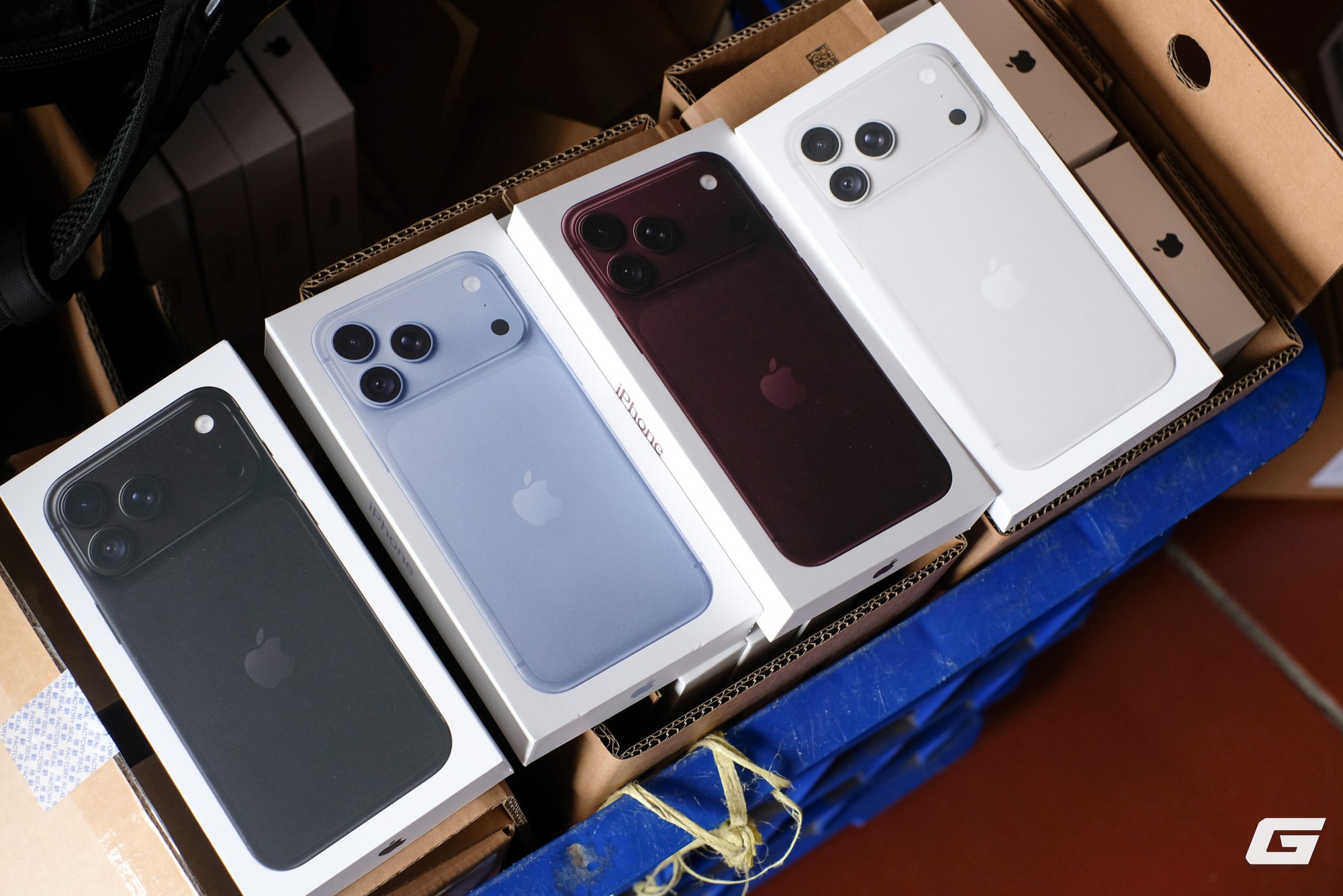Nghịch lý iPhone 18 Pro series tại Việt Nam sau 1 tuần: Pro Max “cháy hàng”, có bản bị hét chênh 5 triệu, bản Pro lại nằm đầy cửa hàng- Ảnh 1.