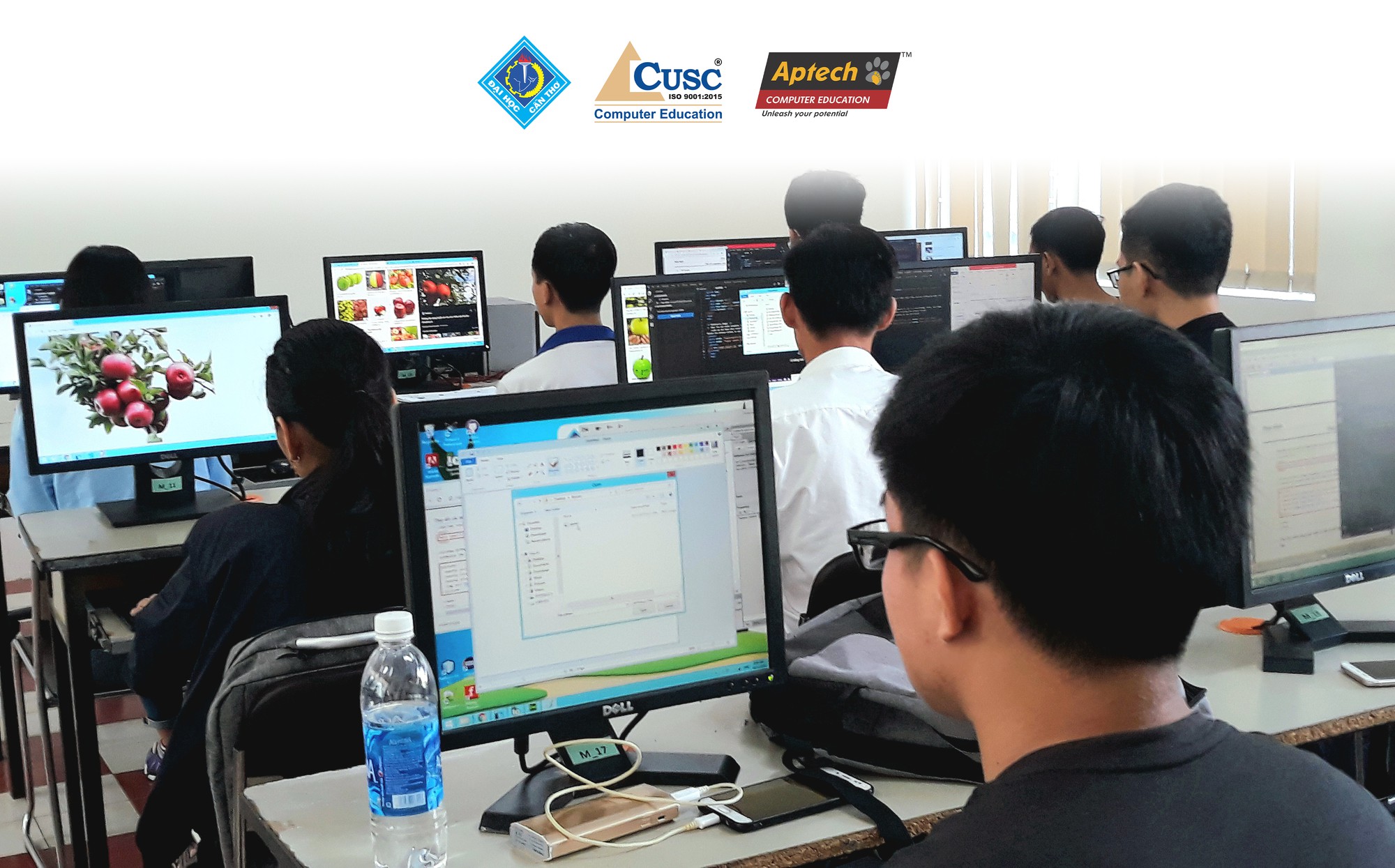 &rlm;Học c&ocirc;ng nghệ thời AI: L&agrave;m g&igrave; để kh&ocirc;ng bị bỏ lại?&rlm; - Ảnh 1.