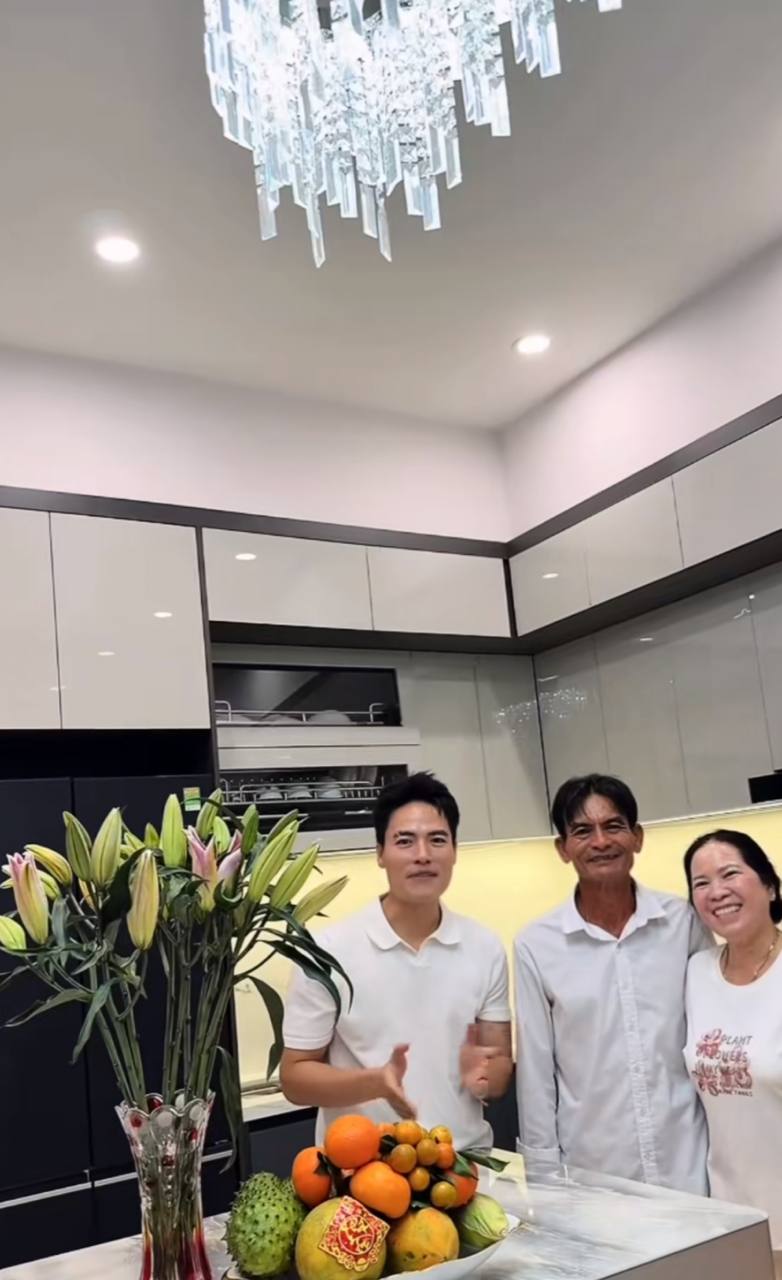 Căn nh&agrave; ở miền T&acirc;y của V&otilde; Tấn Ph&aacute;t- Ảnh 4.