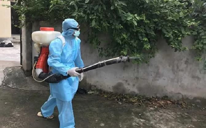 H&agrave; Nội ph&aacute;t sinh 18 ổ dịch sốt xuất huyết mới - Ảnh 1.
