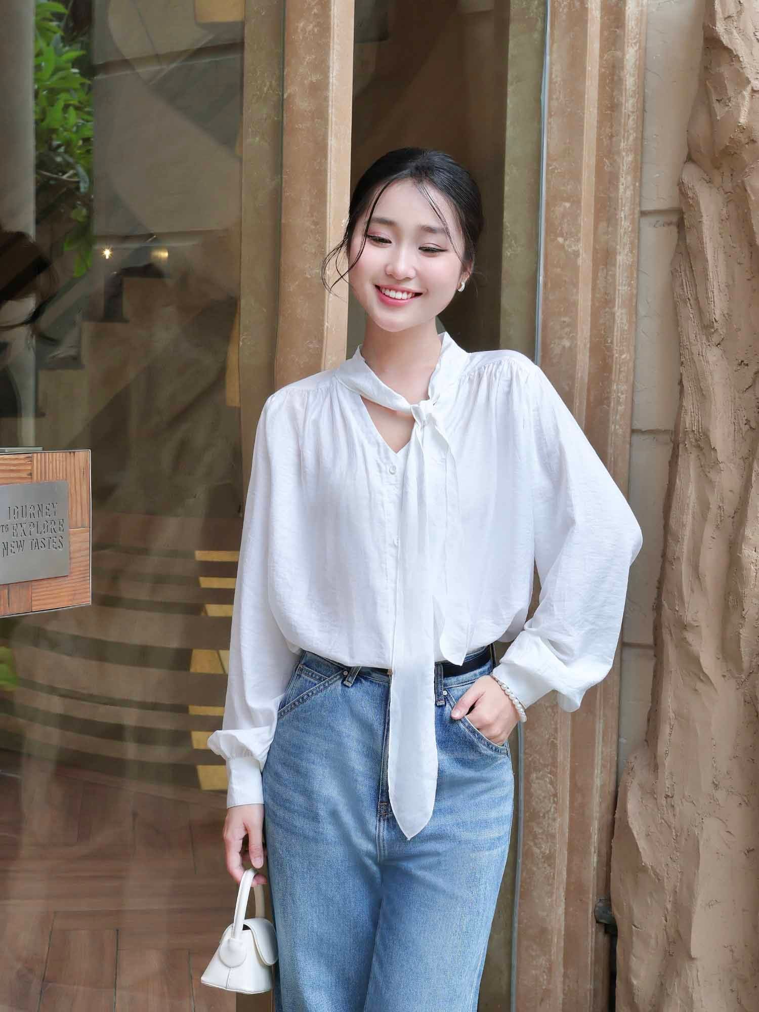 Diện cả c&acirc;y đồ trắng: B&iacute; k&iacute;p l&ecirc;n đồ đơn giản m&agrave; sang chuẩn "old money" cho n&agrave;ng c&ocirc;ng sở- Ảnh 8.