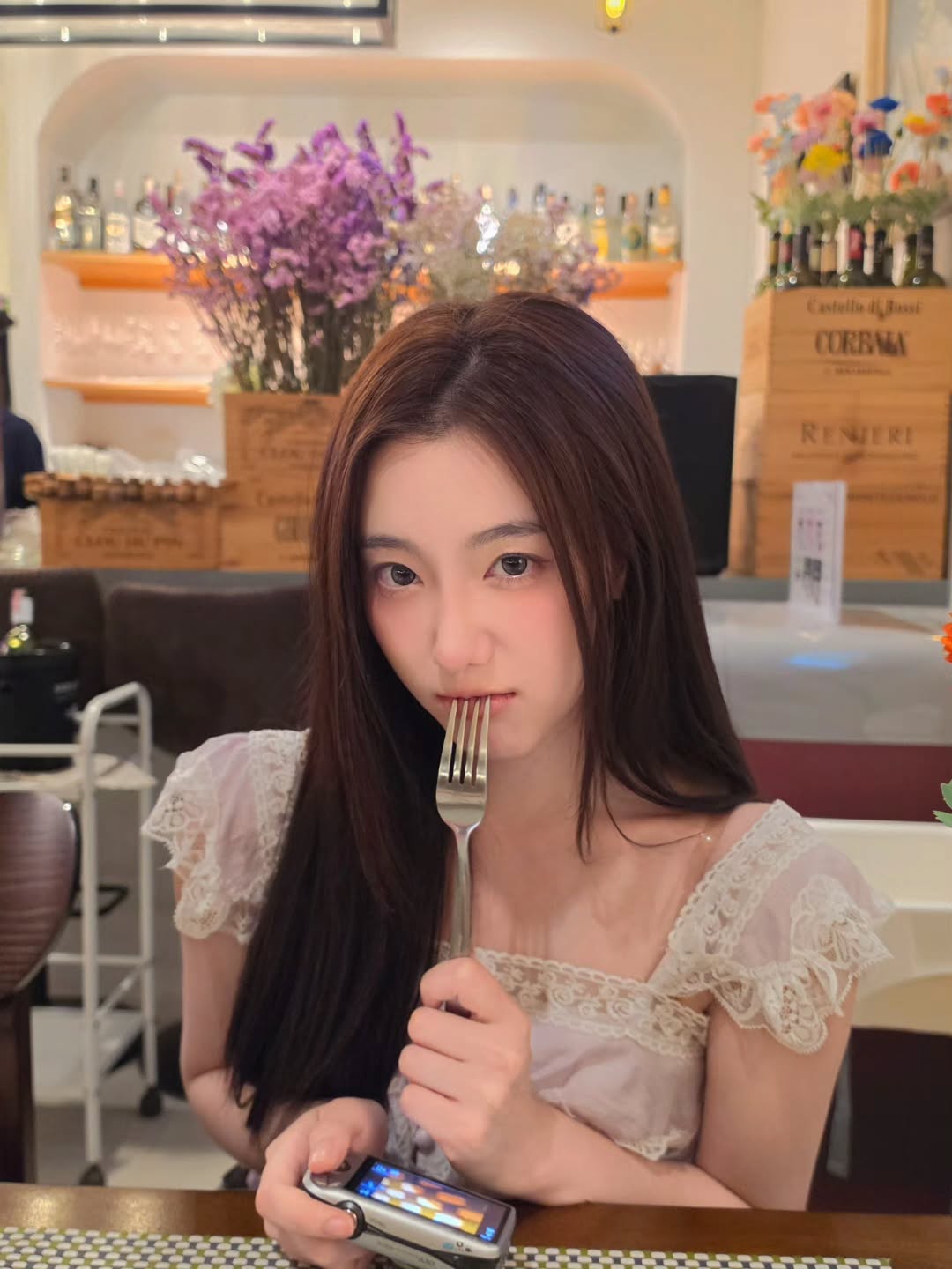 Viral clip mỹ nhân 2K5 bắn cung "rụng cả tim fan", nụ cười bừng sáng không cưỡng lại nổi - Ảnh 5.