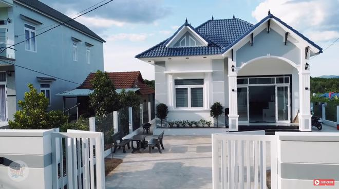 Thu nhập của người chăn bò nổi tiếng nhất Việt Nam, xây nhà gần 1 tỷ đồng- Ảnh 4.