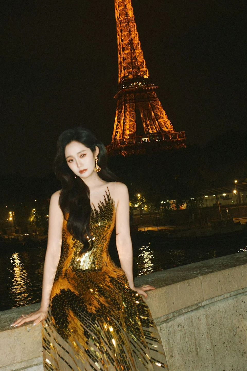 Mỹ nh&acirc;n showbiz cầu cứu v&igrave; bị kẻ trộm cuỗm mất đồ giữa ban ng&agrave;y ban mặt khi đang ở Ph&aacute;p- Ảnh 2.
