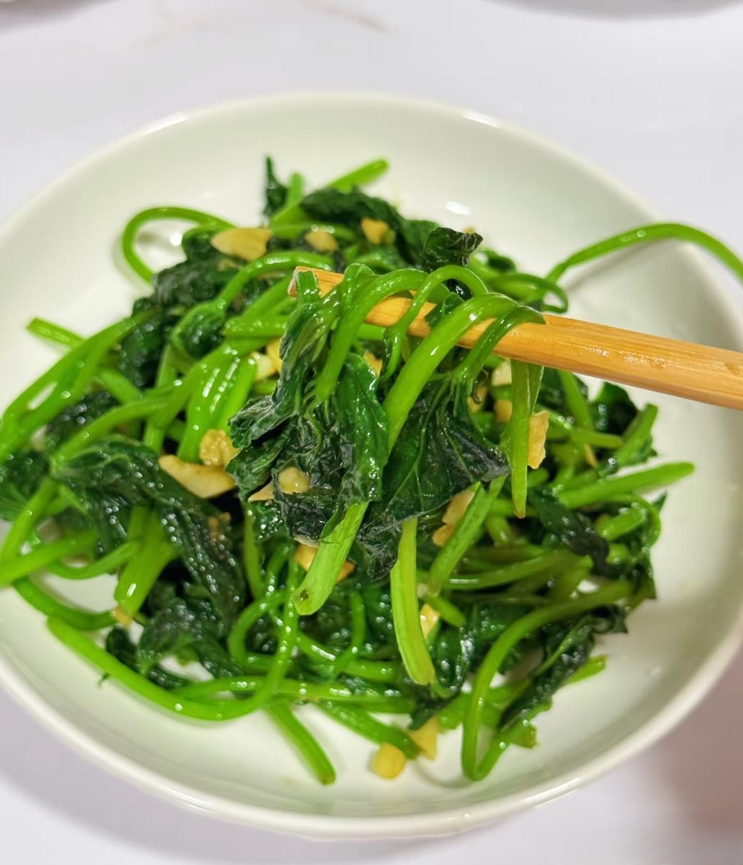 Hãy mua 3 loại rau không thuốc trừ sâu này và nấu thành các món ăn ngon miệng, tốt cho hệ tiêu hóa, lợi sức khỏe- Ảnh 5.