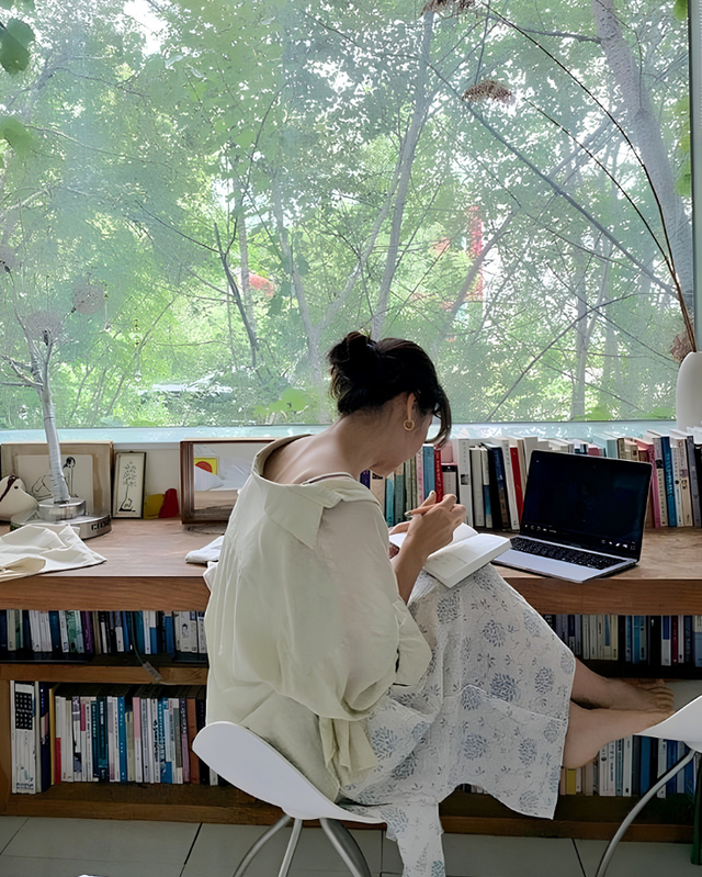 Cầm 3,1 tỷ đồng trả trước 10 năm tiền thuê nhà: Người trẻ ngày càng "enjoy" việc ở thuê?- Ảnh 3.