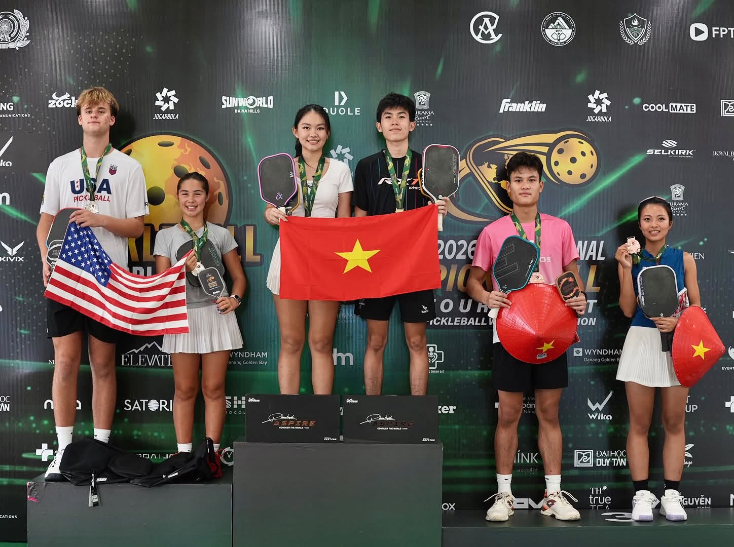 Hai t&agrave;i năng trẻ Minh T&iacute;t - Jolie Lam v&ocirc; địch đ&ocirc;i nam nữ U18 Pickleball World Cup 2026- Ảnh 1.