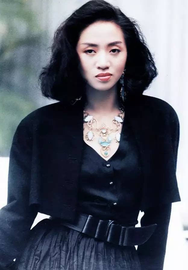 Cuộc chiến tranh gi&agrave;nh h&agrave;ng trăm tỷ đồng k&eacute;o d&agrave;i 23 năm sau c&aacute;i chết của nữ diva đ&igrave;nh đ&aacute;m ch&acirc;u &Aacute;- Ảnh 1.