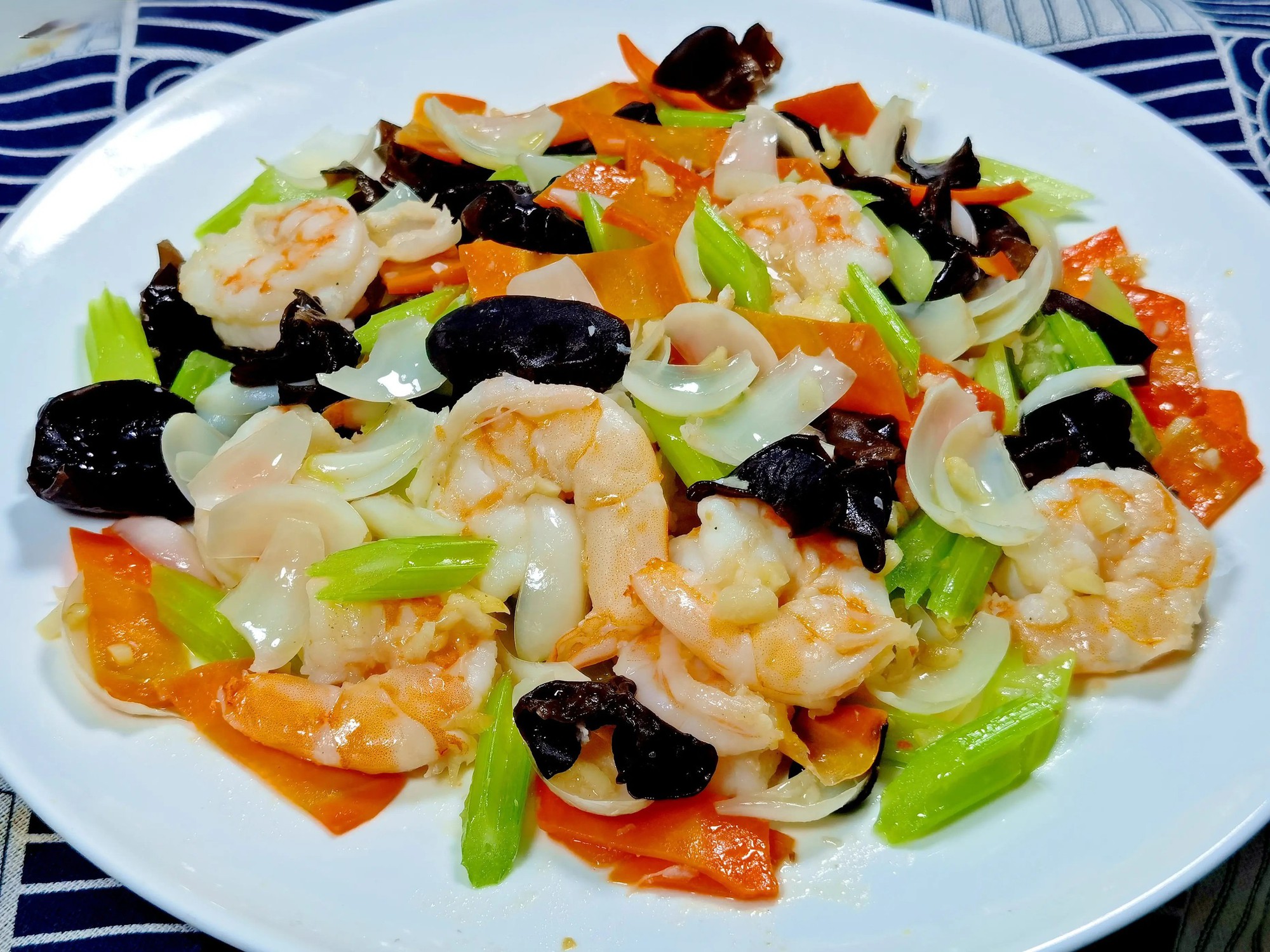 3 loại rau đặc biệt tốt cho phổi đang bắt đầu vào mùa: Giá rẻ, dễ nấu lại vô cùng ngon miệng và bổ dưỡng- Ảnh 2.