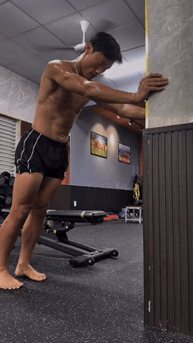 Từ nay hãy gọi thủ môn Bùi Tiến Dũng là “đội trưởng phòng gym”, body 8 múi “sầu riêng”, cơ bắp cuồn cuộn gây sốt- Ảnh 2.