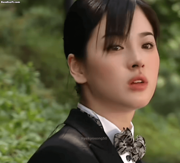Song Hye Kyo 25 năm trước: Nhan sắc đẹp hơn thi&ecirc;n thần ở vai diễn nổi loạn nhất sự nghiệp- Ảnh 1.