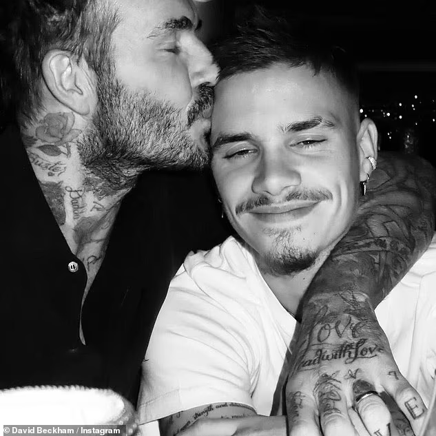 T&igrave;nh cảm gia đ&igrave;nh Beckham hiện tại sau gần 2 năm cậu cả Brooklyn dứt &aacute;o rời đi c&ugrave;ng nữ thừa kế nh&agrave; tỷ ph&uacute;- Ảnh 4.