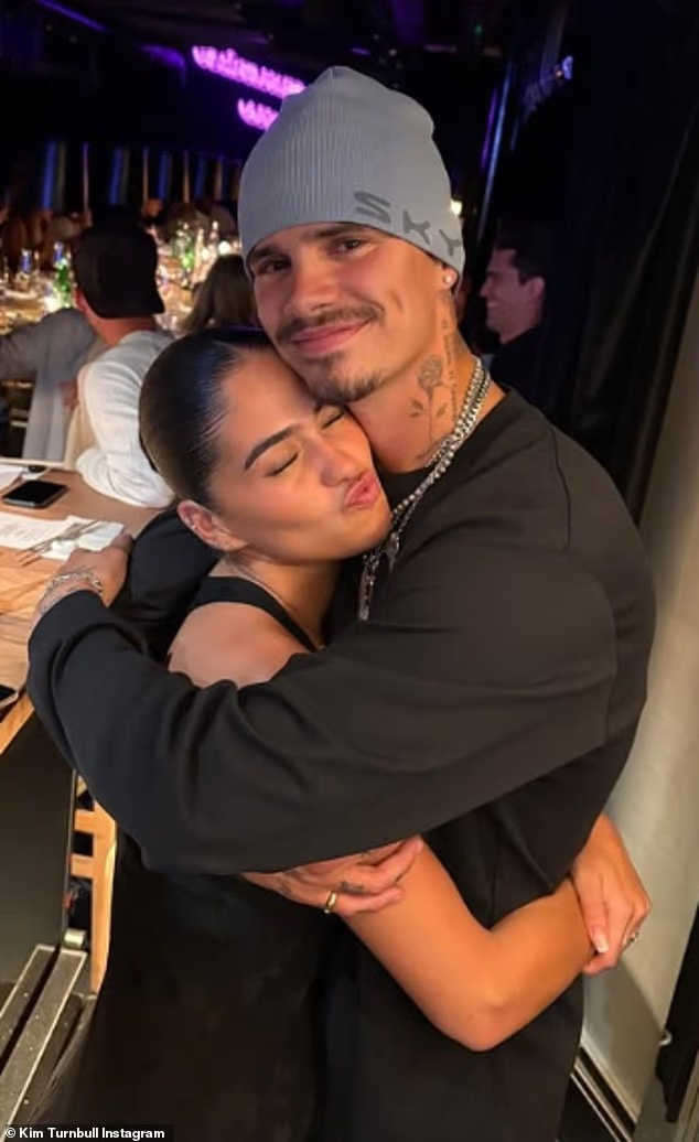 T&igrave;nh cảm gia đ&igrave;nh Beckham hiện tại sau gần 2 năm cậu cả Brooklyn dứt &aacute;o rời đi c&ugrave;ng nữ thừa kế nh&agrave; tỷ ph&uacute;- Ảnh 5.