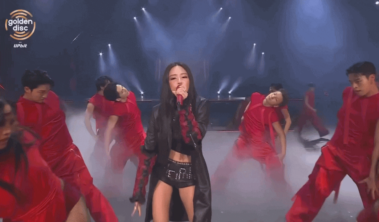 19 triệu lượt xem Jennie (BLACKPINK) &ldquo;đốt mắt&rdquo; tại GDA 2026, đẳng cấp thần tượng to&agrave;n năng khỏi b&agrave;n c&atilde;i - Ảnh 1.