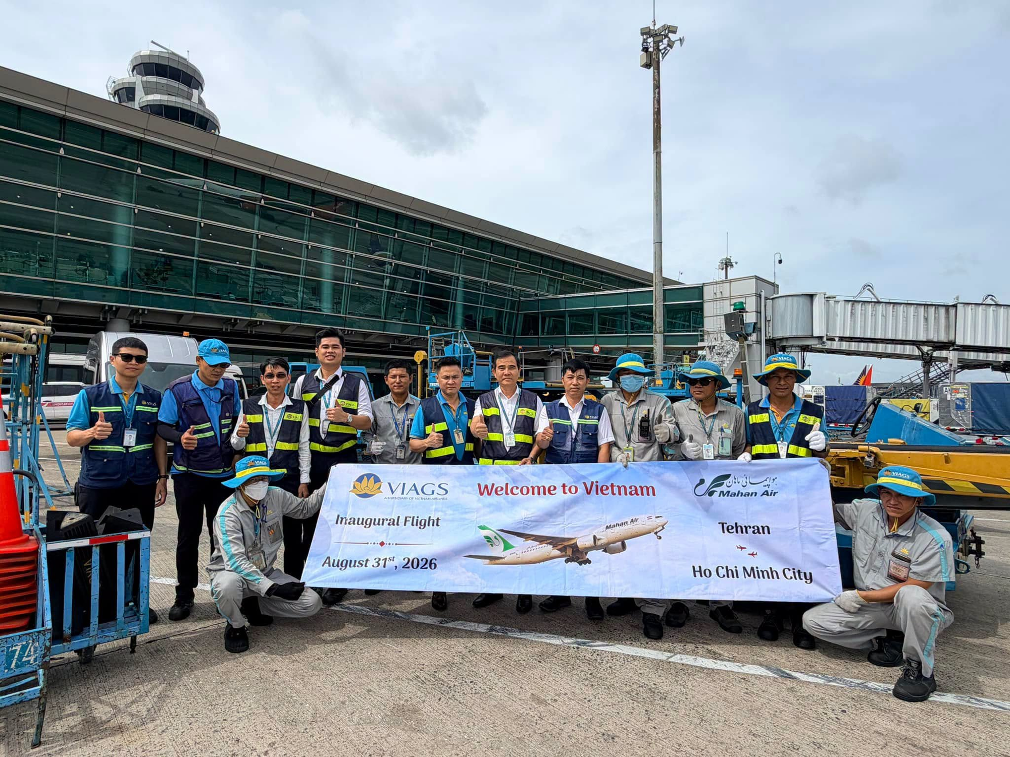 3 ng&agrave;y trước - 31/8, s&acirc;n bay T&acirc;n Sơn Nhất ghi nhận 1 m&aacute;y bay lạ hạ c&aacute;nh - Ảnh 2.