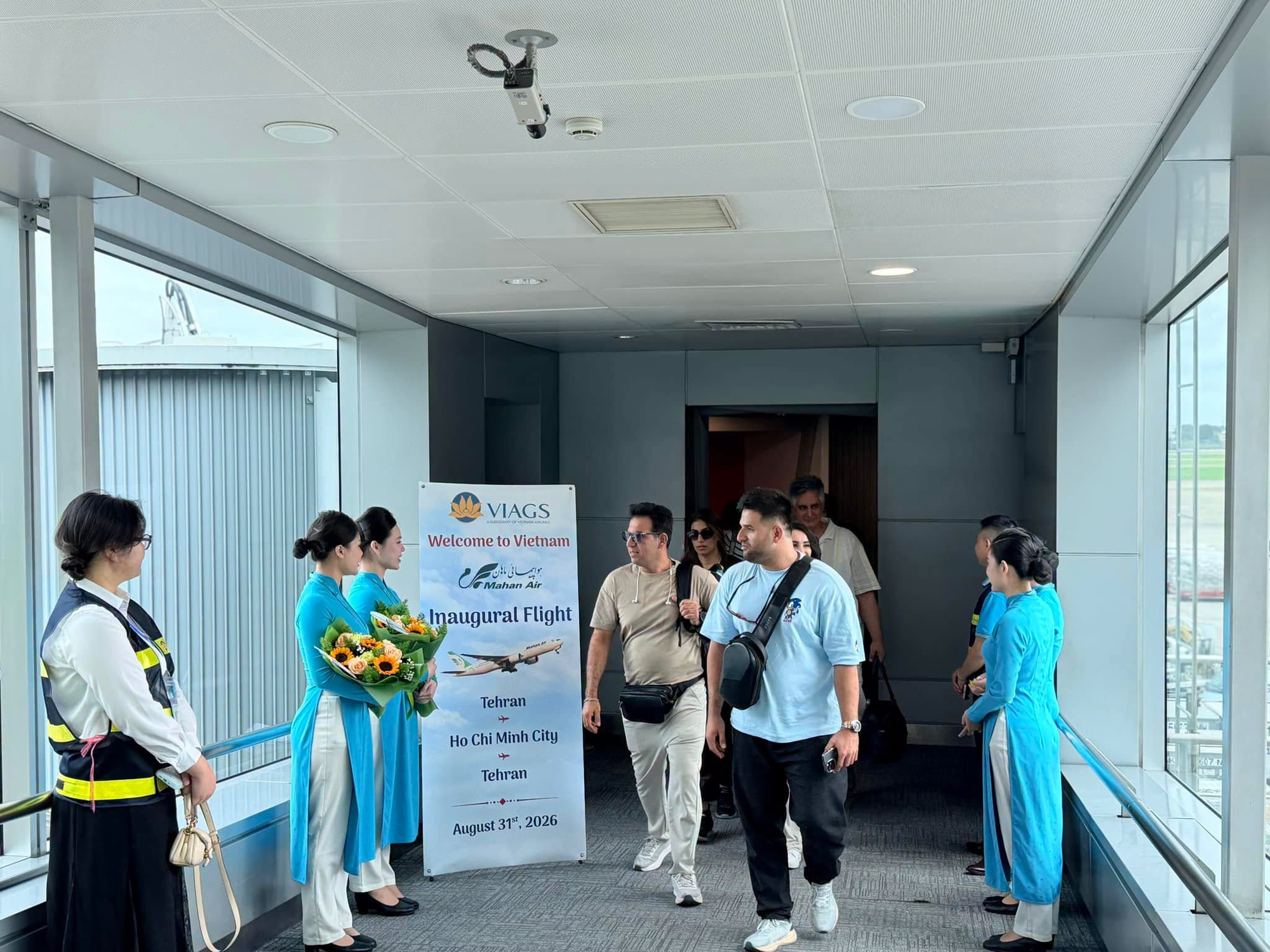 3 ng&agrave;y trước - 31/8, s&acirc;n bay T&acirc;n Sơn Nhất ghi nhận 1 m&aacute;y bay lạ hạ c&aacute;nh - Ảnh 3.