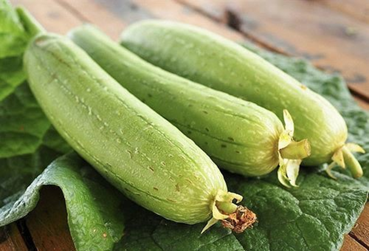 2 loại quả được v&iacute; l&agrave; "&iacute;t lo thuốc trừ s&acirc;u" nhất chợ, loại số 1 ở qu&ecirc; rụng đầy gốc - Ảnh 3.