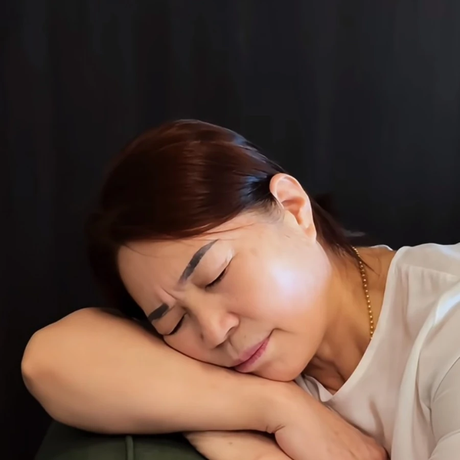 Người mẹ 62 tuổi giảm 18kg trong hơn 3 th&aacute;ng, từ một phụ nữ trung ni&ecirc;n trở th&agrave;nh một "b&aacute;ch khoa to&agrave;n thư" về giảm c&acirc;n nhờ 5 thay đổi - Ảnh 5.