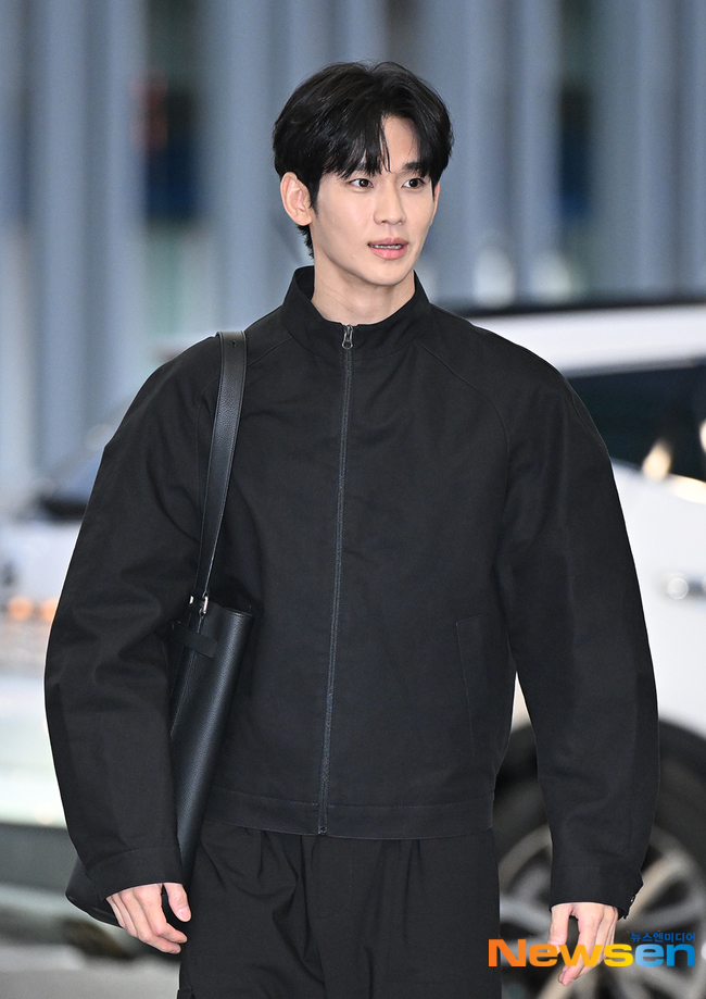 Sự trở lại của Kim Soo Hyun- Ảnh 3.
