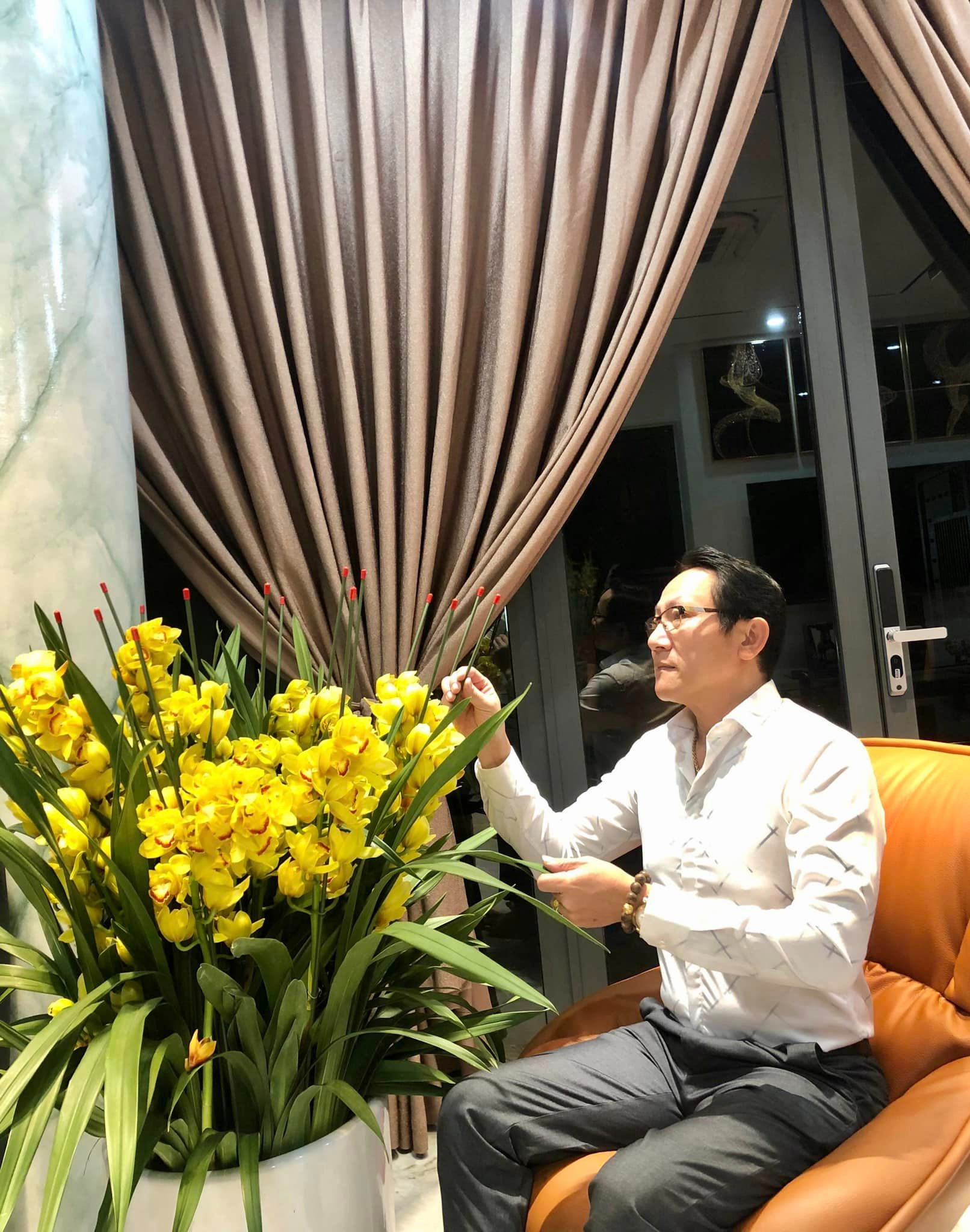 Nam NSƯT 58 tuổi tận hưởng cuộc sống thảnh thơi, sở hữu biệt thự 2 mặt tiền gần biển Đ&agrave; Nẵng - Ảnh 8.