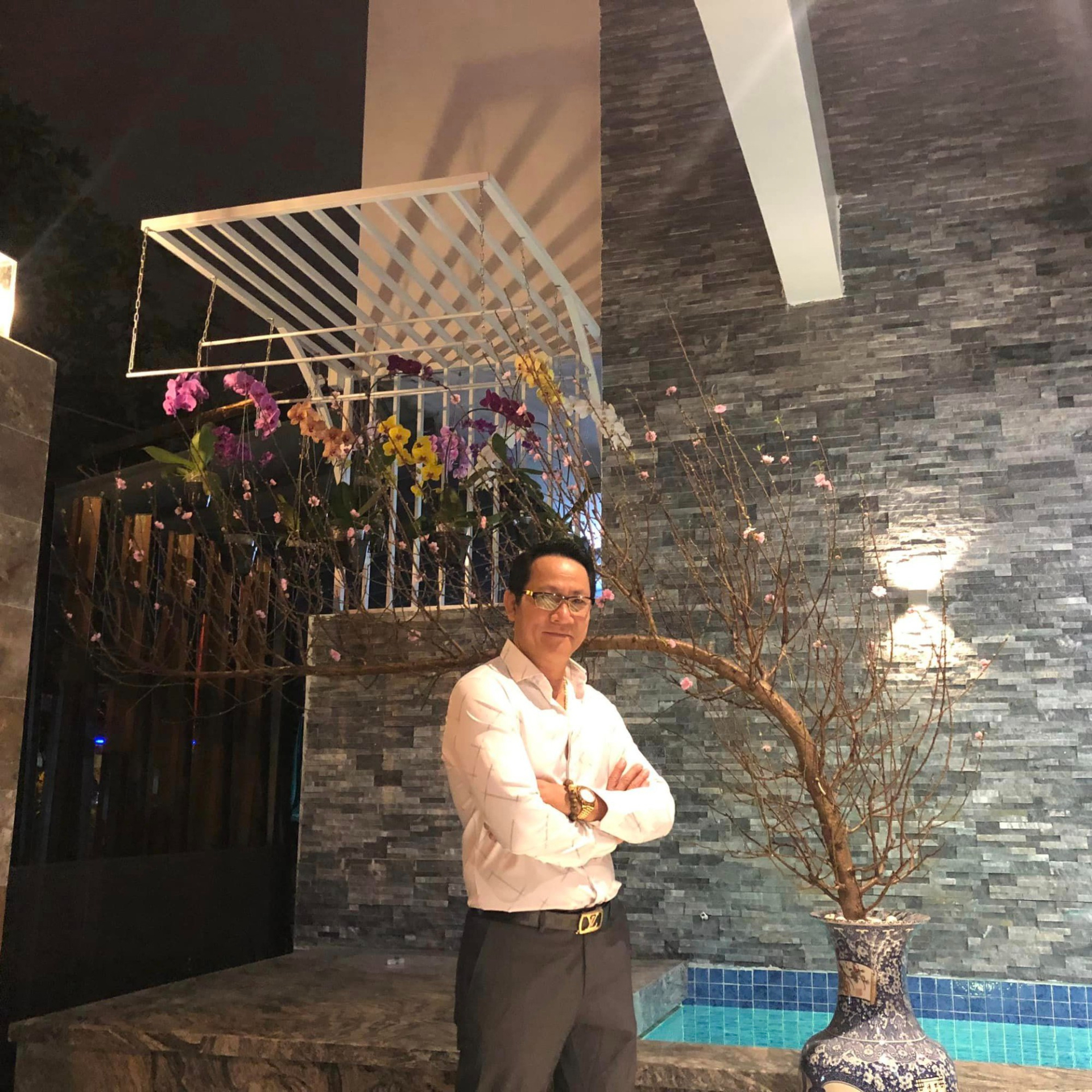 Nam NSƯT 58 tuổi tận hưởng cuộc sống thảnh thơi, sở hữu biệt thự 2 mặt tiền gần biển Đ&agrave; Nẵng - Ảnh 9.