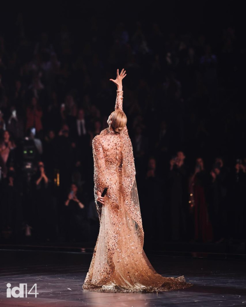 Bệnh tật v&agrave; tuổi t&aacute;c kh&ocirc;ng thể cầm ch&acirc;n &ldquo;giọng ca th&aacute;nh&rdquo; C&eacute;line Dion - Ảnh 4.