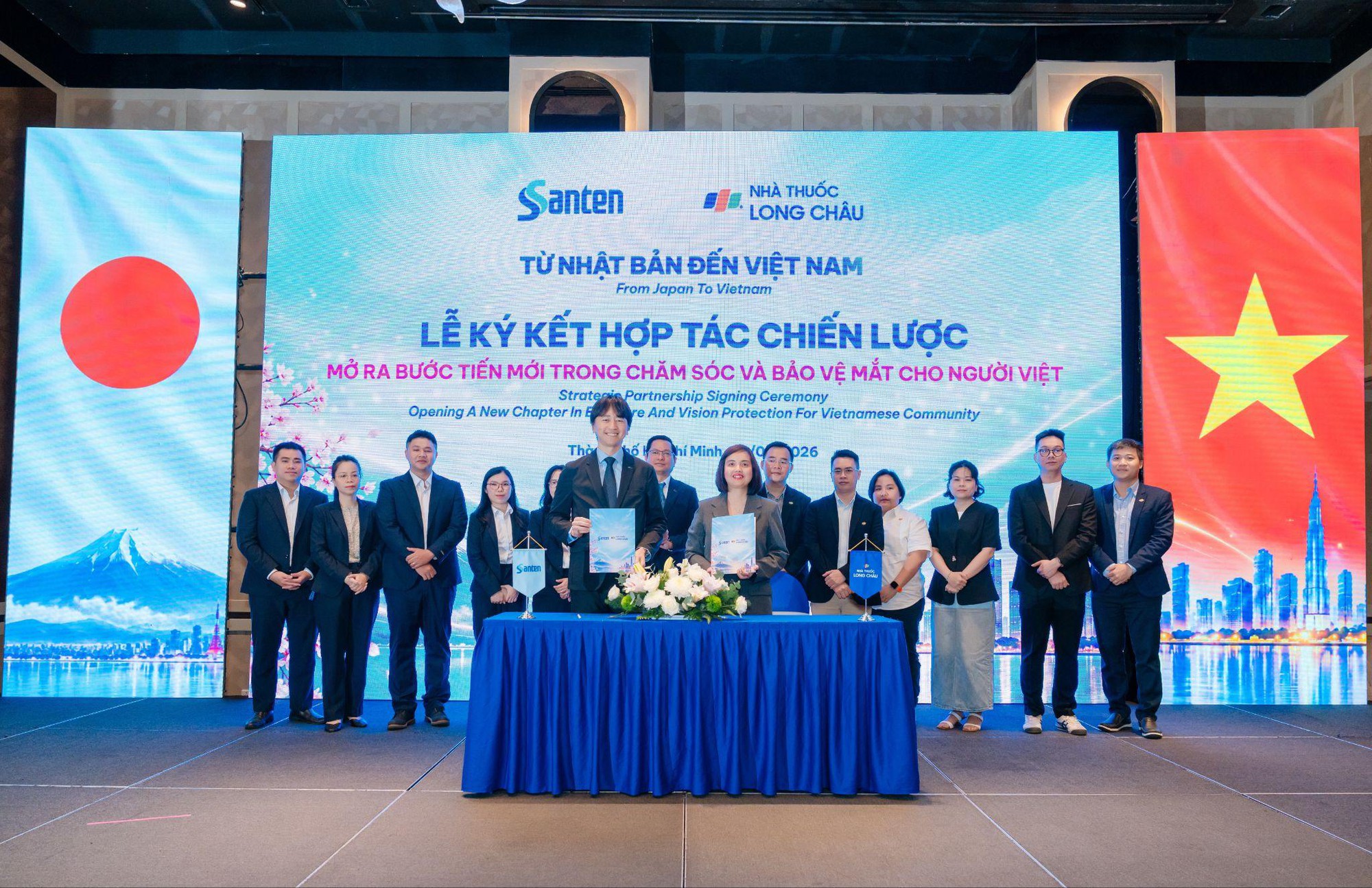 Long Ch&acirc;u v&agrave; Santen n&acirc;ng tầm hợp t&aacute;c chiến lược, mở rộng tiếp cận c&aacute;c giải ph&aacute;p chăm s&oacute;c v&agrave; điều trị nh&atilde;n khoa ti&ecirc;n tiến tại Việt Nam - Ảnh 1.