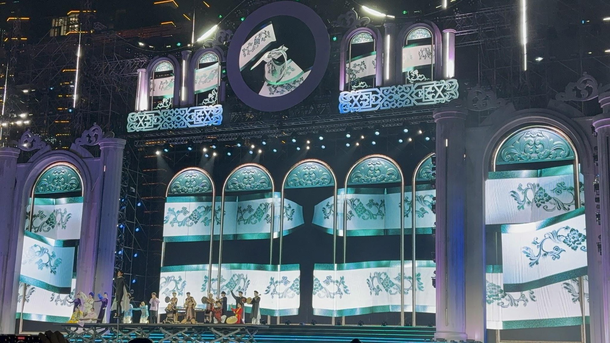 &rlm;2 ng&agrave;y &ldquo;đi hội&rdquo; tại The Siren World Opens: Check-in Immersive House, săn v&eacute; v&agrave; đ&ecirc;m concert quy tụ d&agrave;n sao&rlm; - Ảnh 4.