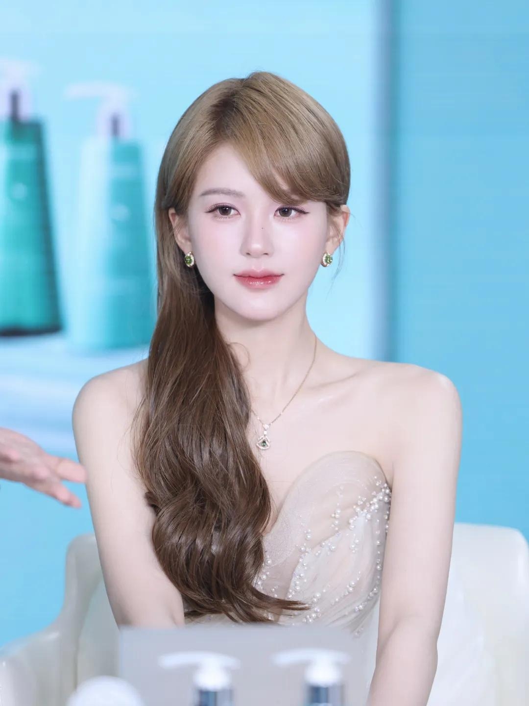 Triệu Lộ Tư chuyện g&igrave; cũng d&aacute;m l&agrave;m- Ảnh 2.