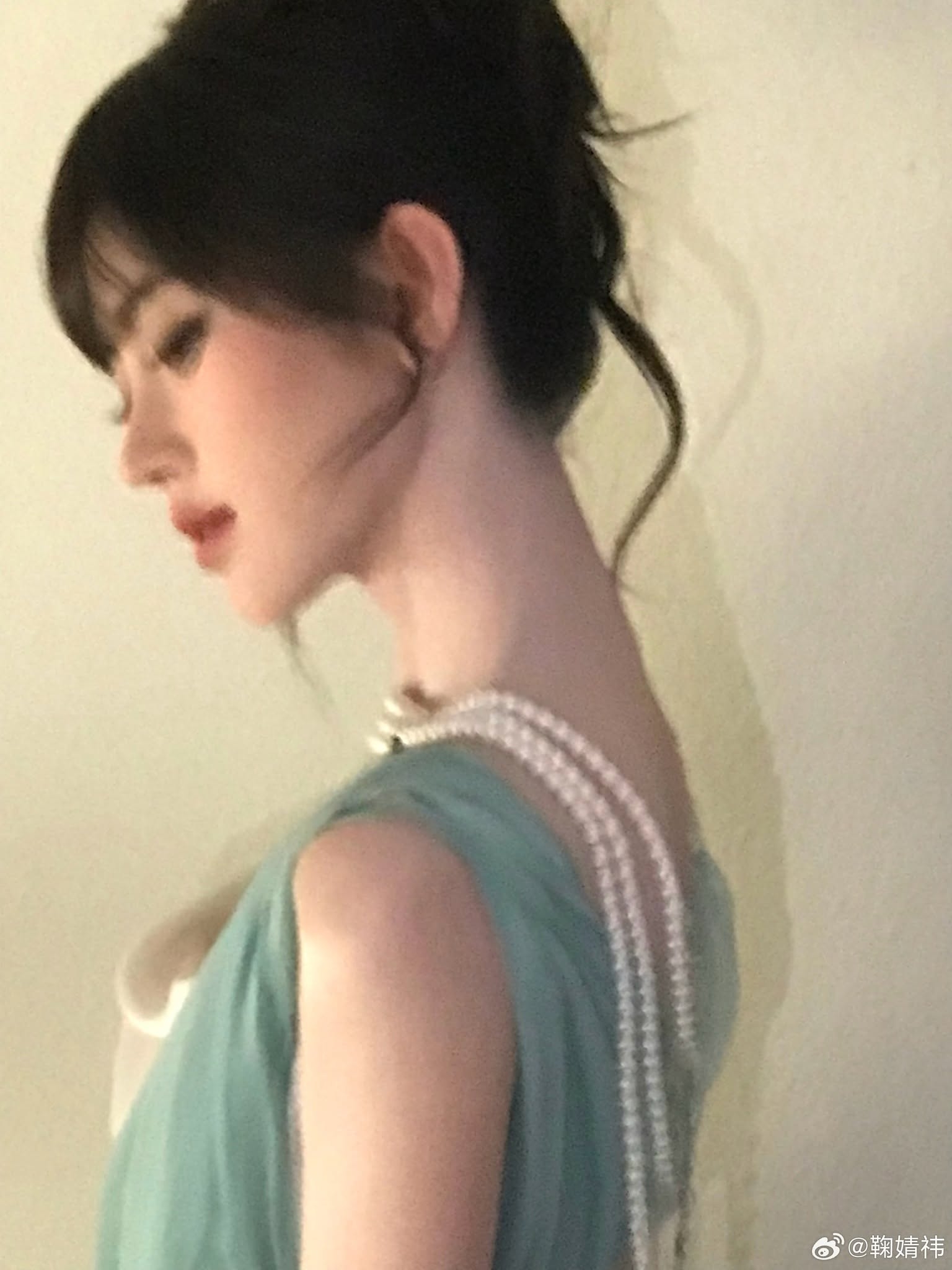 Viral mỹ nh&acirc;n chỉ cao 1m45 giữa triển l&atilde;m nghệ thuật: Visual sang xịn vạn vật đều thua, đ&acirc;y mới l&agrave; bức tranh đẹp nhất- Ảnh 5.