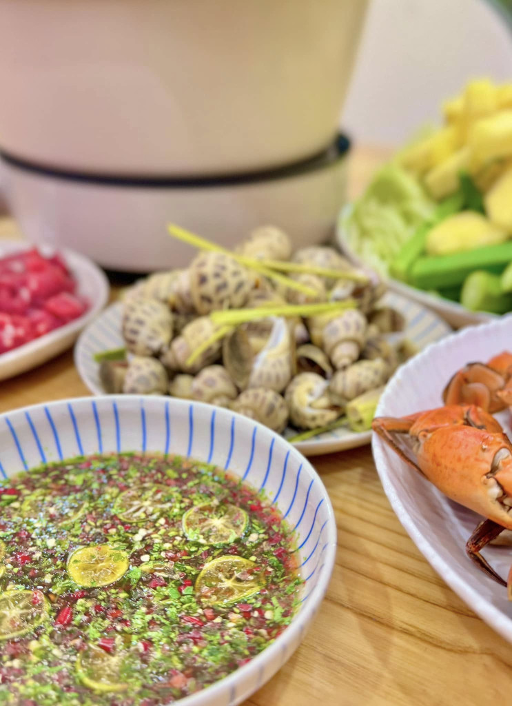 Cơm nh&agrave; Đan L&ecirc; v&agrave; v&agrave; cựu Ph&oacute; gi&aacute;m đốc VFC - Ảnh 11.