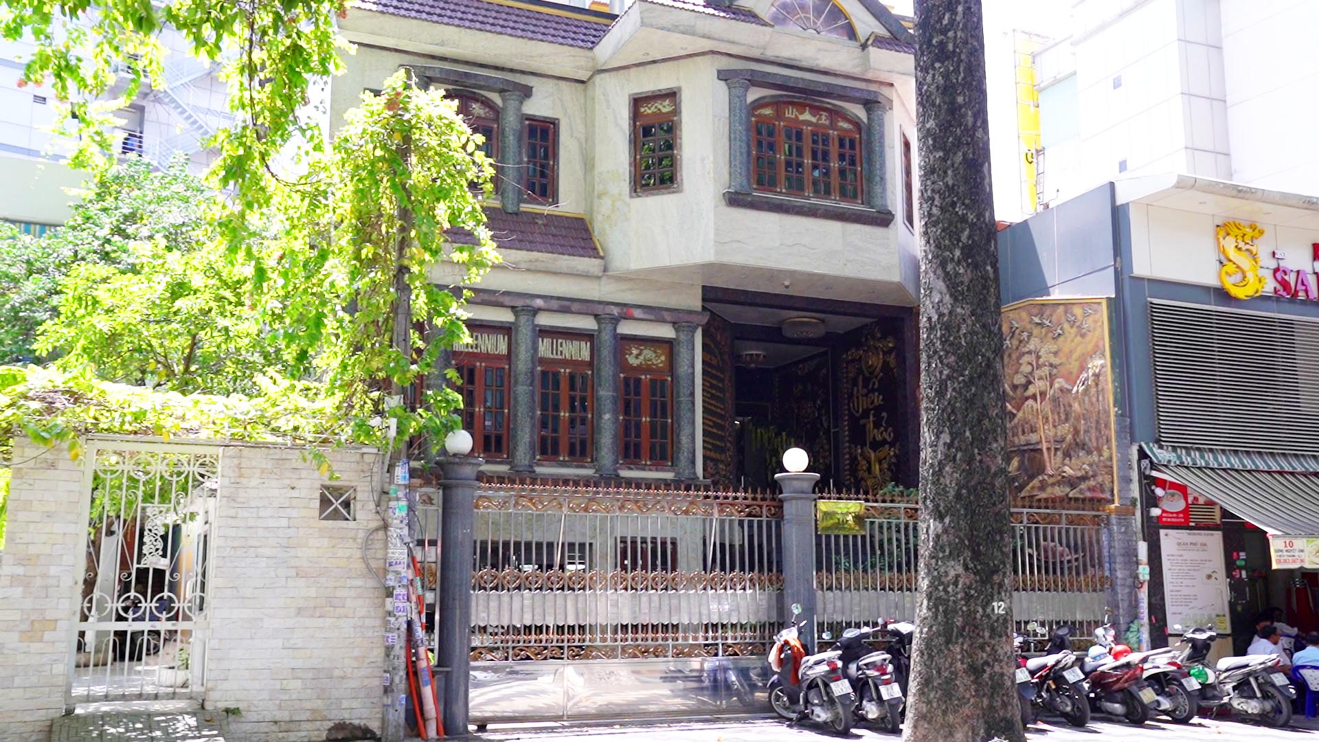 Bên trong căn nhà "kỳ lạ" của ca sĩ Ngọc Sơn- Ảnh 1.