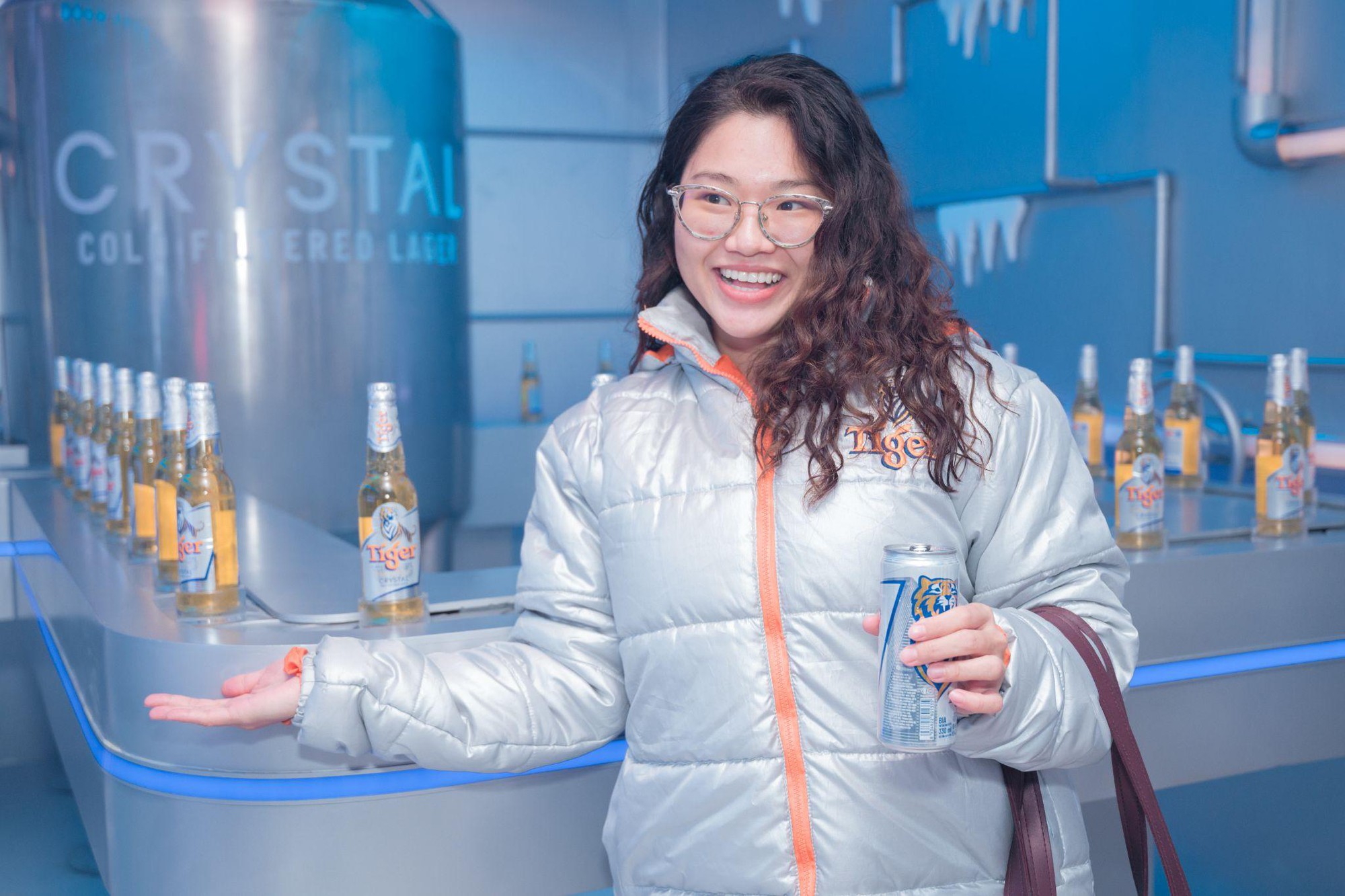 Đà Nẵng chơi gì ngoài đi biển? Một "lịch trình sảng khoái" từ không gian lạnh sâu -1°C đến cú nhảy tự do 10m- Ảnh 2.