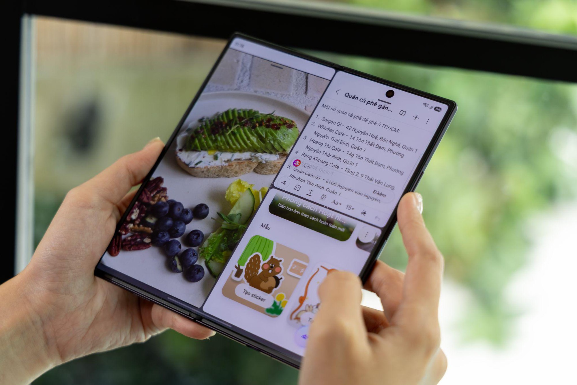 X&oacute;a sổ balo cồng kềnh, Galaxy Z Fold8 Ultra gi&uacute;p bạn vừa l&agrave;m việc vừa quẩy concert cực đỉnh! - Ảnh 1.