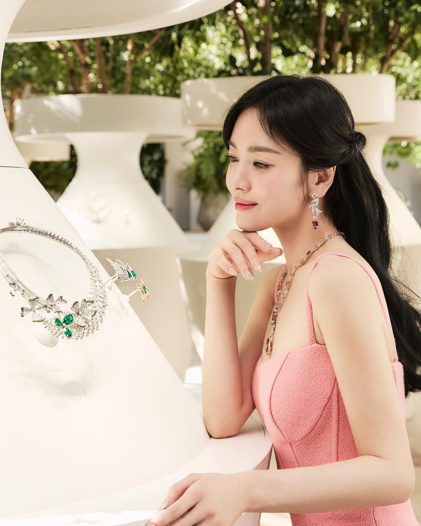 Chuyện g&igrave; đang xảy ra giữa Song Hye Kyo - Shin Min Ah?- Ảnh 9.