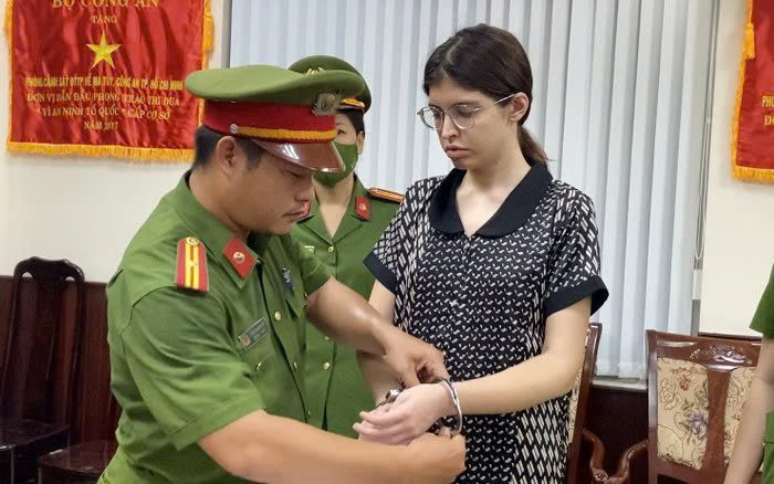 C&aacute;i kết cho An T&acirc;y - Chi D&acirc;n khi vướng v&ograve;ng lao l&yacute;- Ảnh 3.