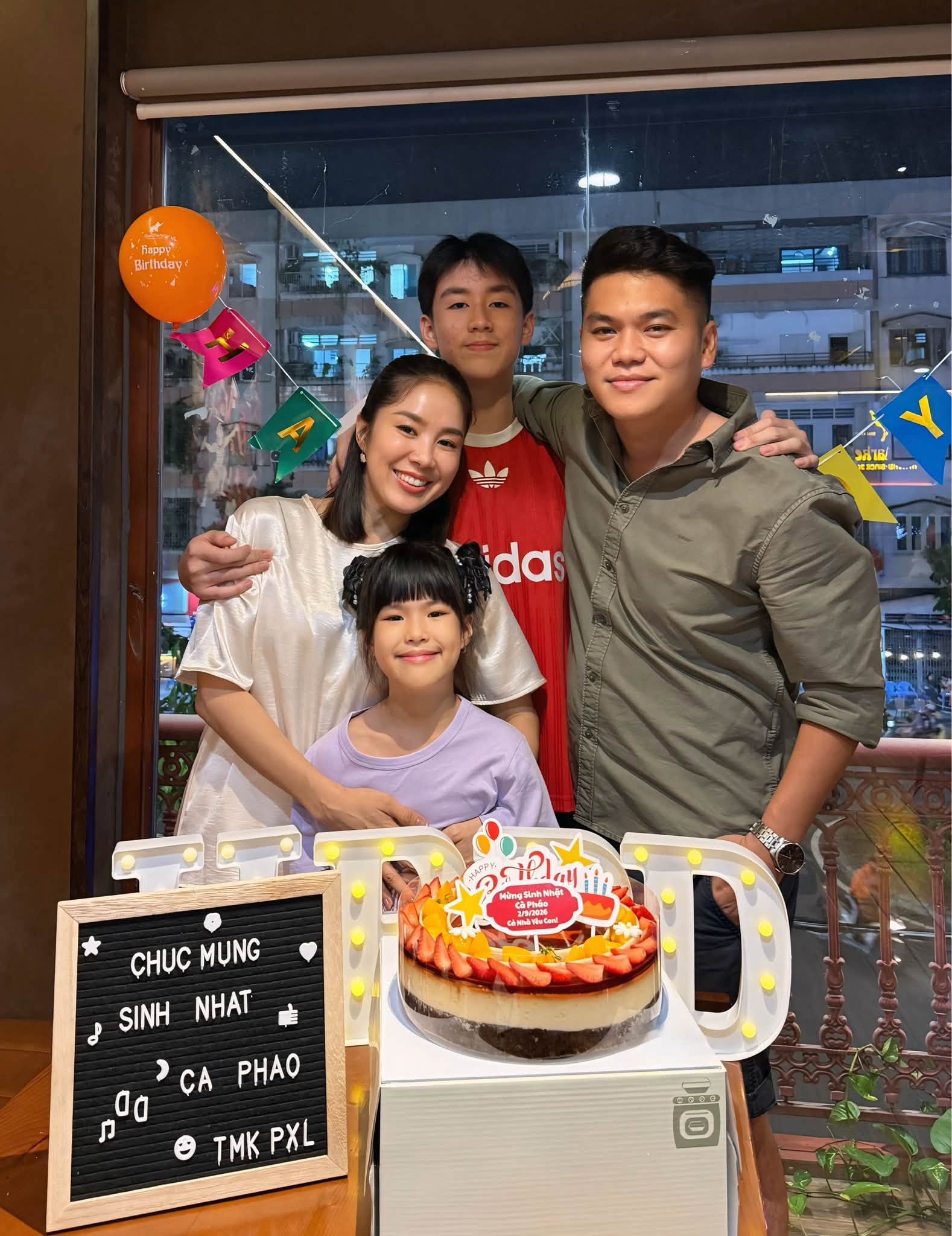 Nữ diễn vi&ecirc;n qu&ecirc; Tr&agrave; Vinh bị phản đối khi t&aacute;i h&ocirc;n với ch&agrave;ng trai k&eacute;m 7 tuổi, nay sống như "c&ocirc;ng ch&uacute;a" trong nh&agrave; phố khang trang- Ảnh 4.